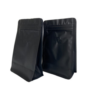 كيس تعبئة اسود سعة ربع كيلو مع سحاب وفلتر