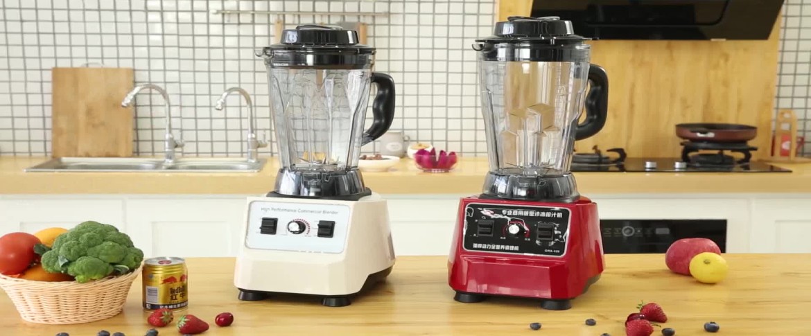 4 أنواع خلاط عصير كهربائي والأنسب للكافيه بخصومات تصل لـ 15%