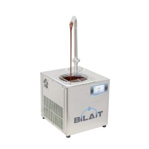 وعاء ذوبان الشوكولاتة مع نافورة